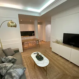 lovely-spacious-large-patio-heart-of-monaco.fr-provencehotel.com/